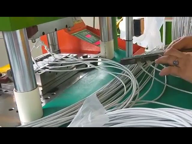 USB Cable Injection Moulding Machine