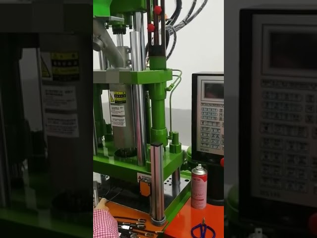 450ST Automatic Vertical Plastic Injection Molding Machine   ChargerElectronic Parts