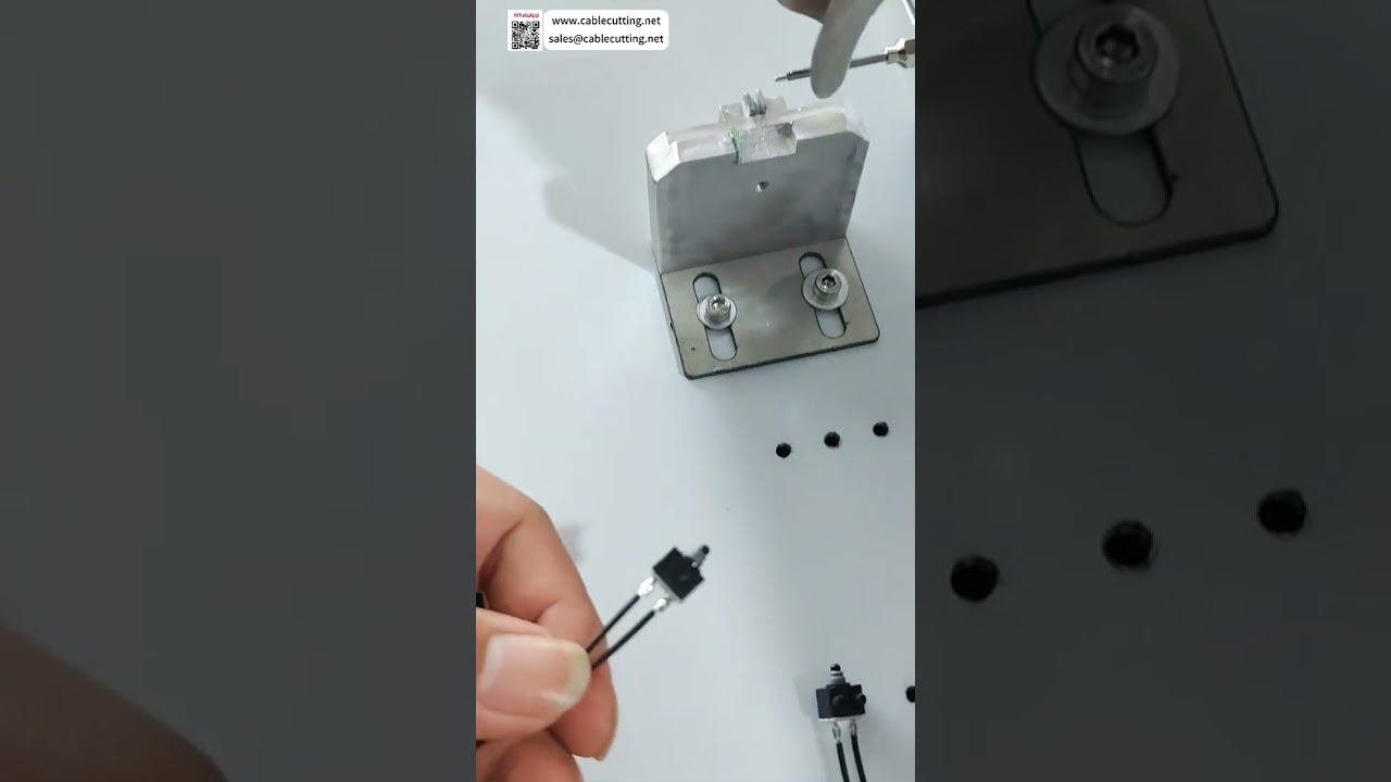 Semi Auto Wire Soldering Machine  Precision Single Point Welding for Demanding Quality - Shorts