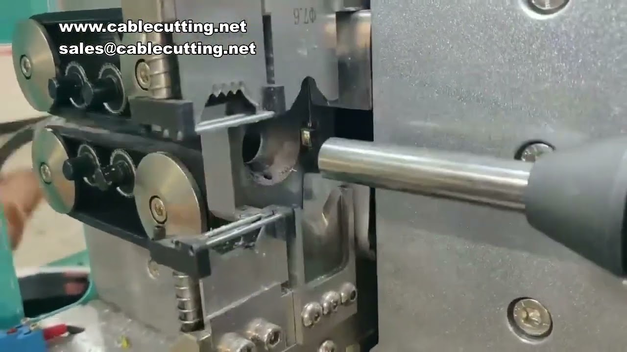 7-Core Round PVC Cable Stripping Machine | Automatic Multi-Conductor Cable Cutting & Stripping